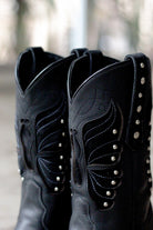Botas de piel en tendencia y estilo vaquero Botas vaqueras en piel negras Botas vaqueras de piel  Botas de piel negras  Botas vaqueras hechas a mano botas en color negro Botas en tendencia